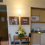 马尔露台套房酒店