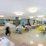 马尔露台套房酒店 4*