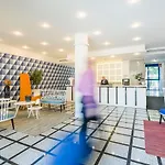 马尔露台套房酒店 丰沙尔