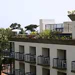 马尔露台套房酒店 公寓式酒店 4*