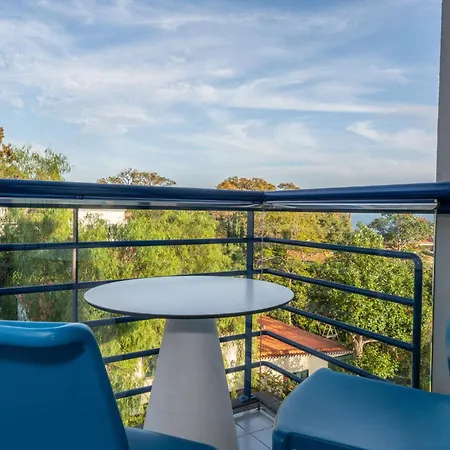 Terrace Mar