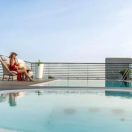 Terrace Mar 4*