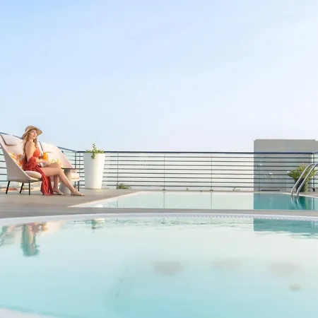 Terrace Mar 4*